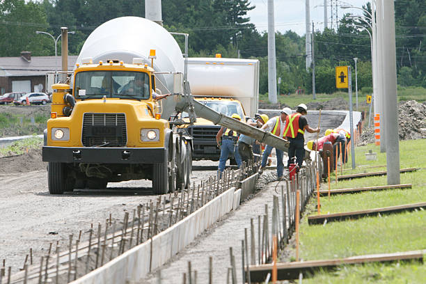 Best Local Concrete Companies  in Spanish Lake, MO